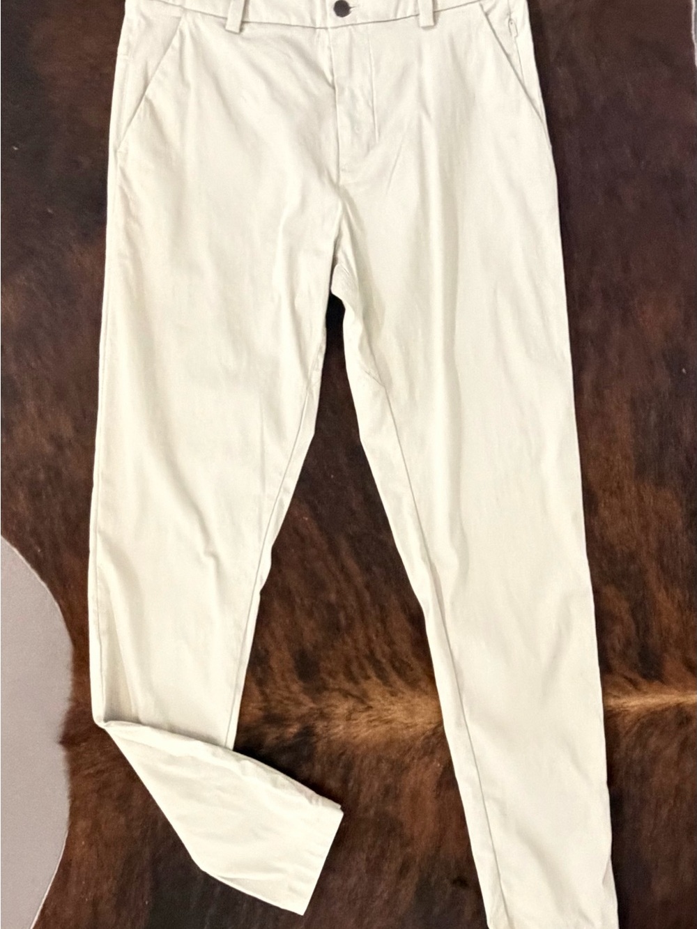 lululemon athletica activewear men’s Light khaki chino Pants size 30 73% cotton